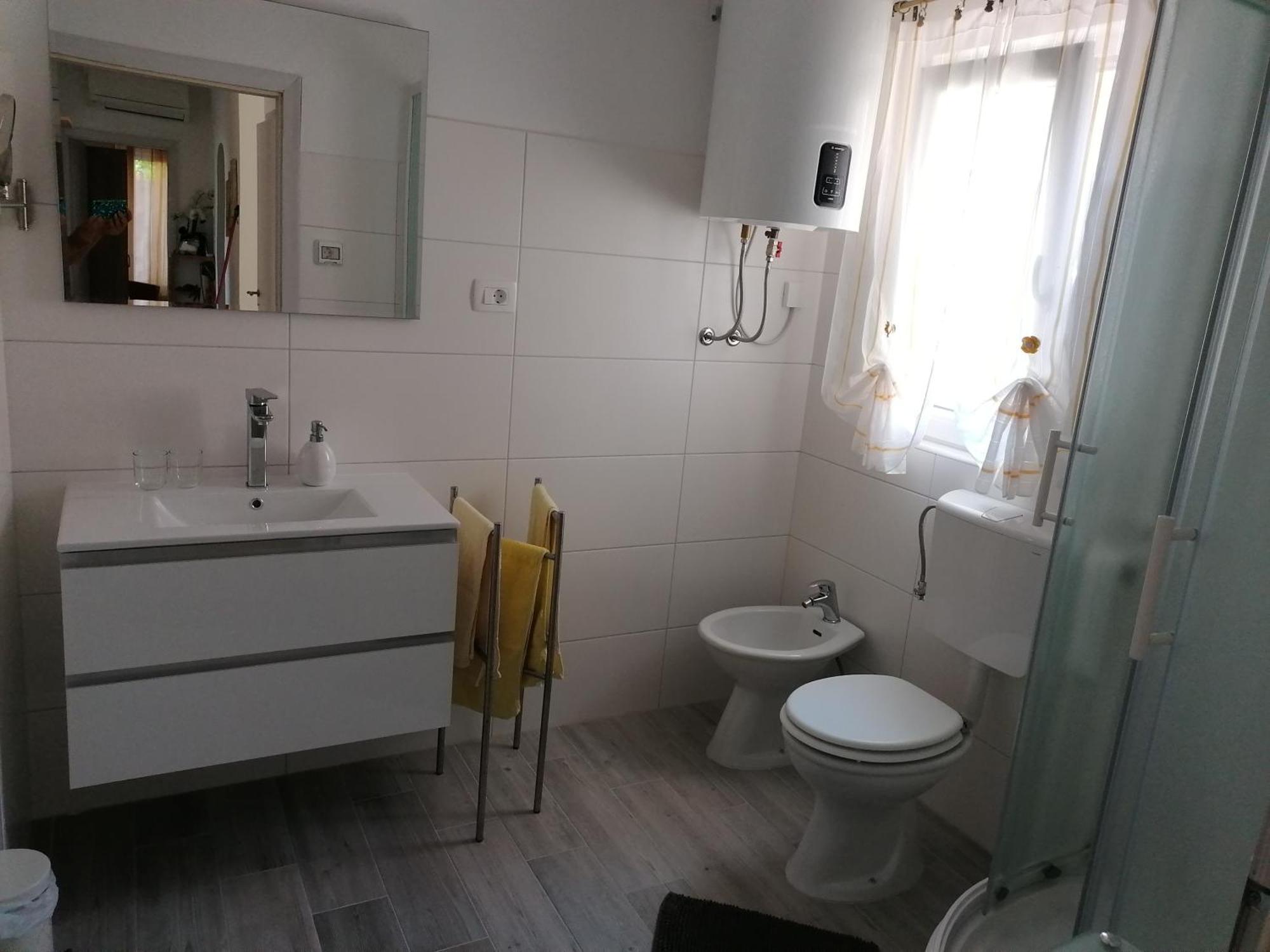 Apartment & Rooms Lilis 이졸라 외부 사진
